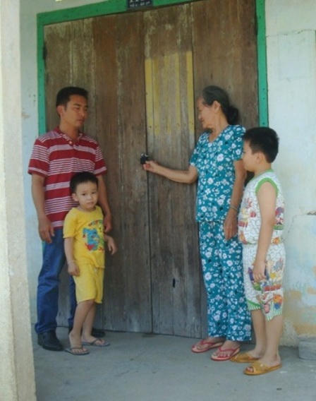 Tiền Giang: Dân khốn đốn vì Huyện cấp giấy, Tỉnh thu hồi